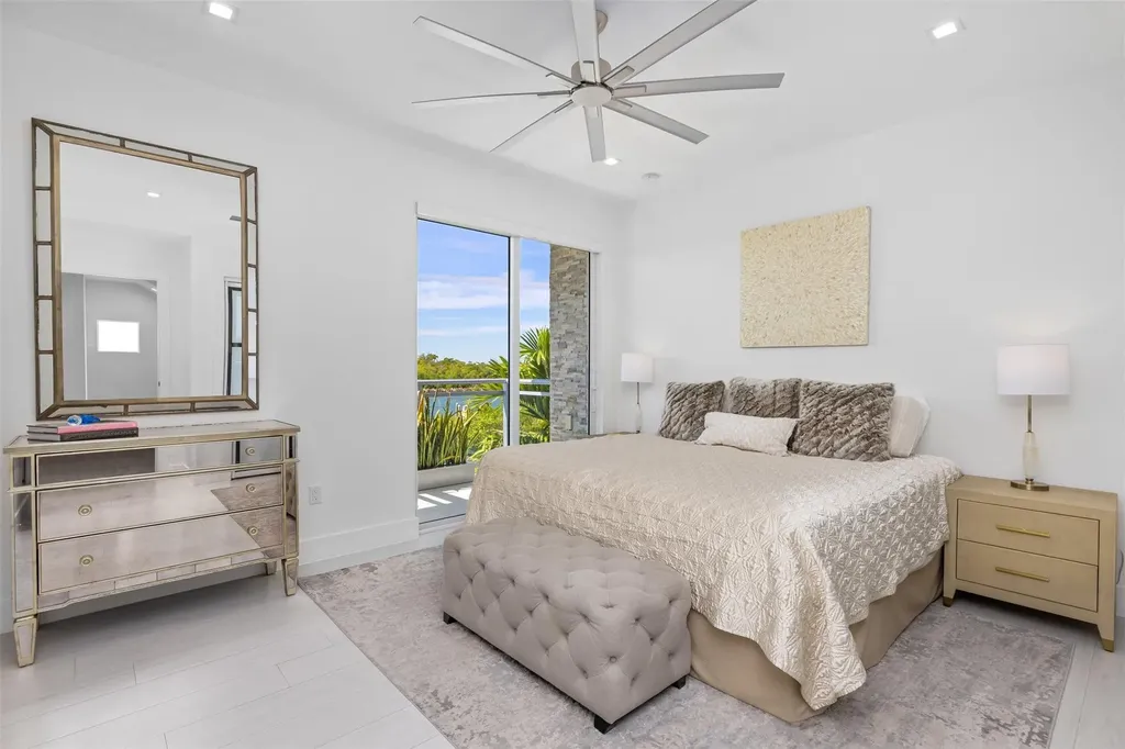 350 Desoto Street Hollywood FL 33019