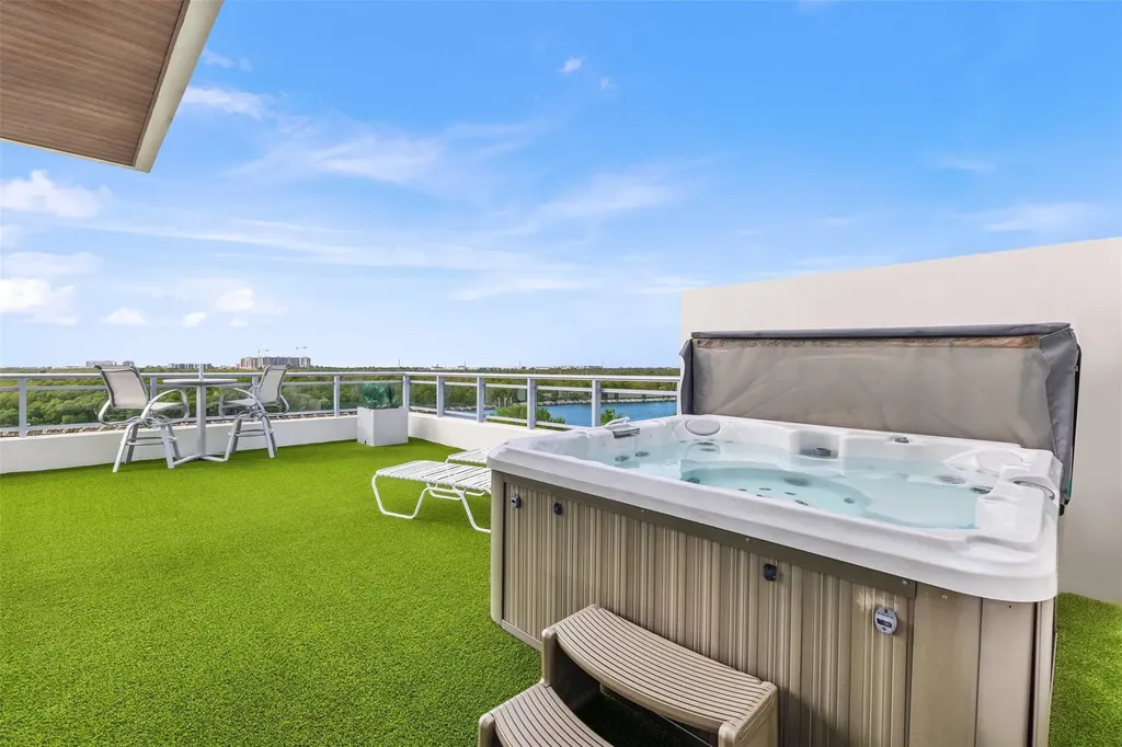 350 Desoto Street Hollywood FL 33019