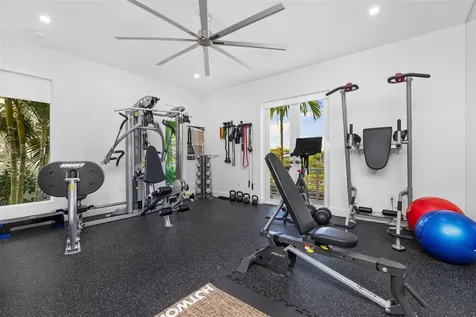 350 Desoto Street Hollywood FL 33019