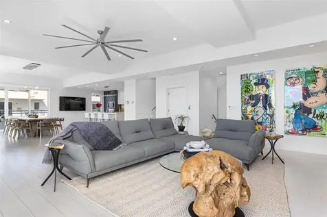350 Desoto Street Hollywood FL 33019