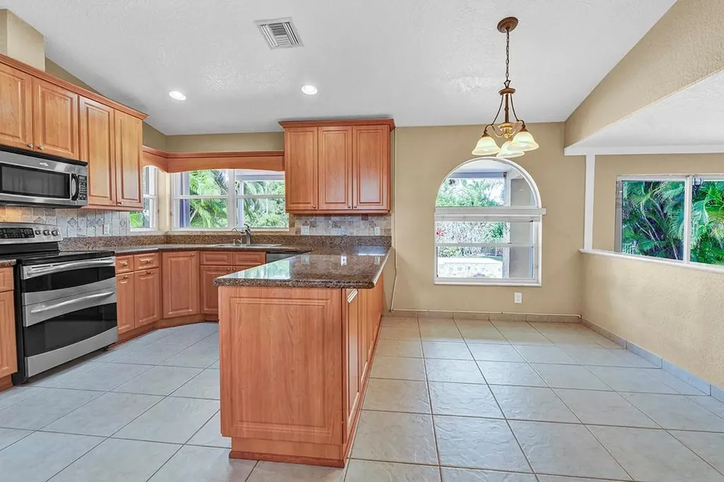 19571 Black Olive Lane Boca Raton FL 33498