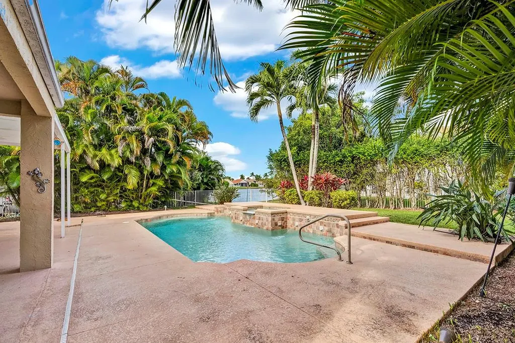 19571 Black Olive Lane Boca Raton FL 33498