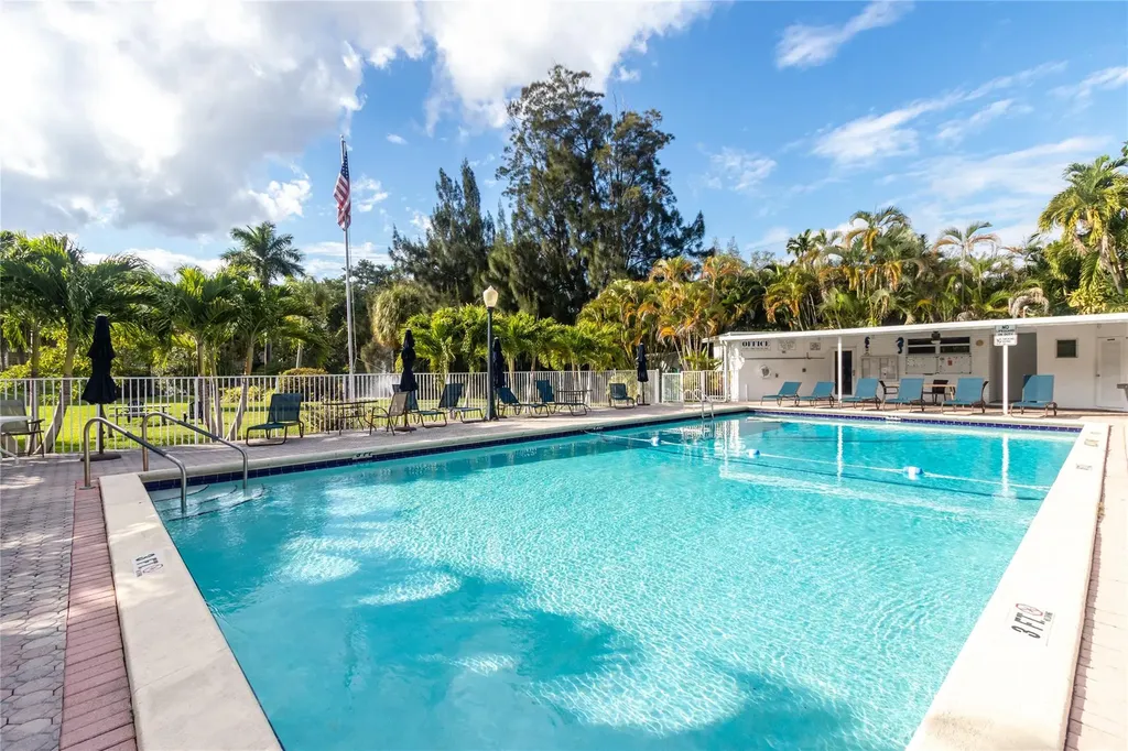 1035 SE 15th Street Fort Lauderdale FL 33316