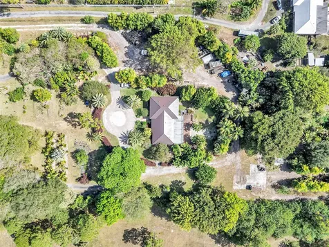 4000 NW 74th Street Coconut Creek FL 33073