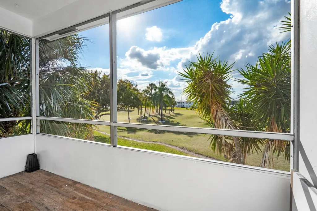 2851 E Golf Boulevard Pompano Beach FL 33064