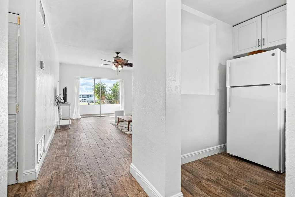 2851 E Golf Boulevard Pompano Beach FL 33064