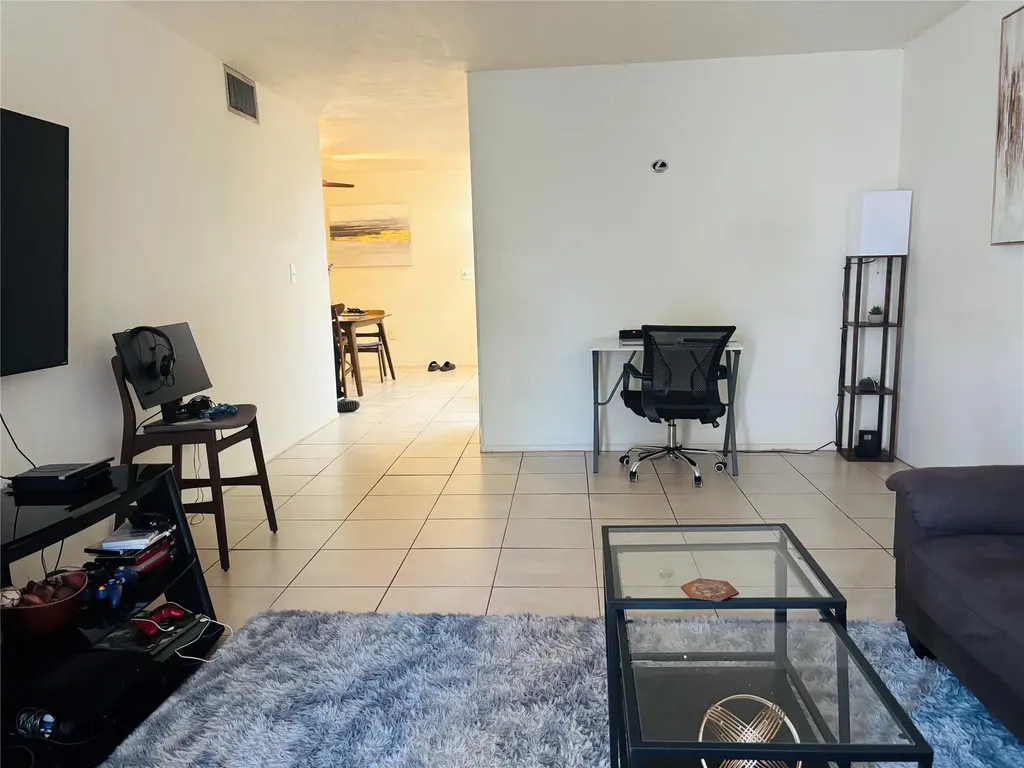 7300 NW 17th Street Plantation FL 33313