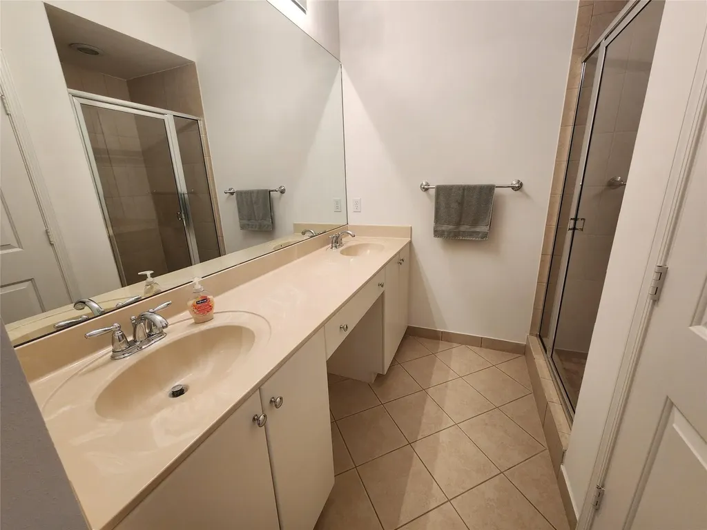 12698 NW 32nd Place Sunrise FL 33323