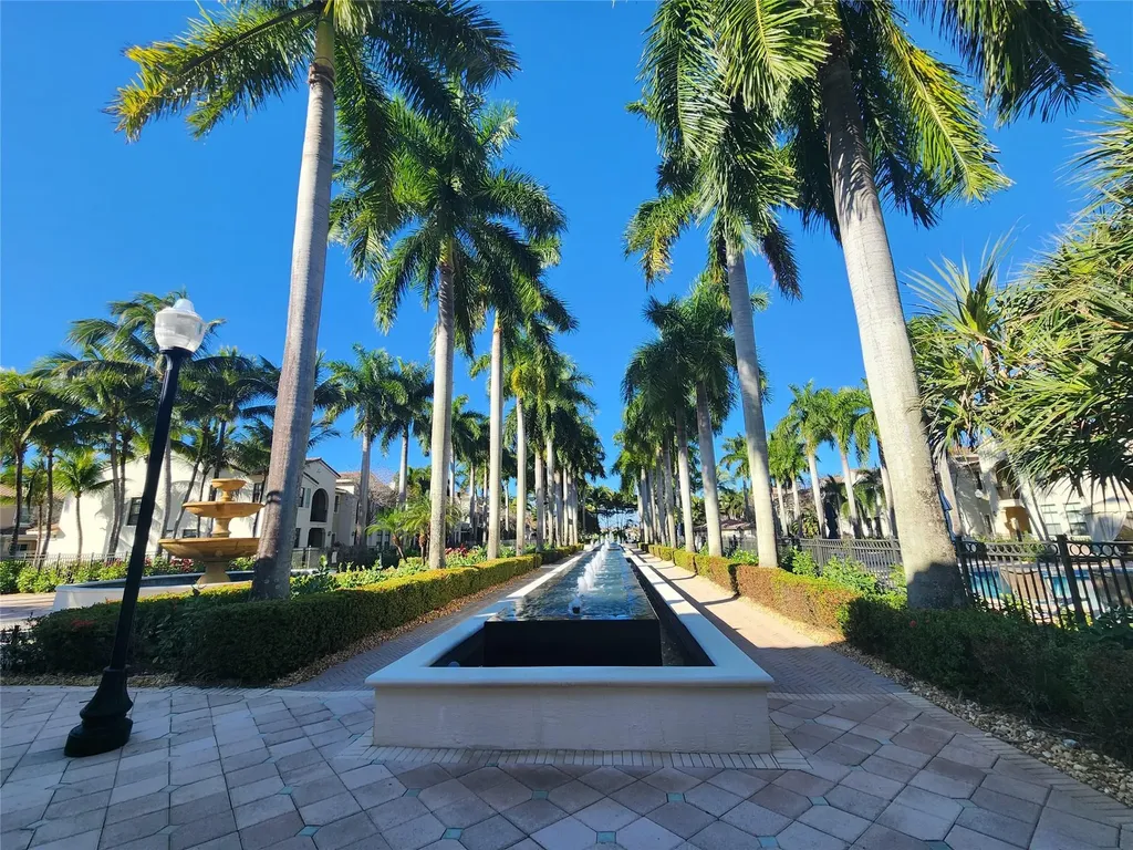12698 NW 32nd Place Sunrise FL 33323