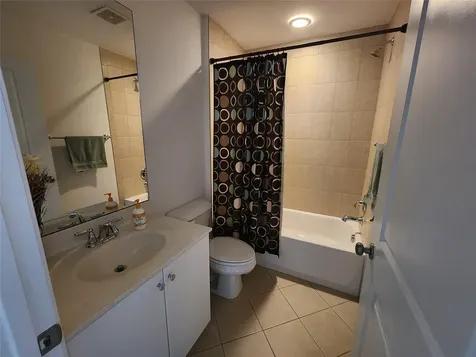 12698 NW 32nd Place Sunrise FL 33323