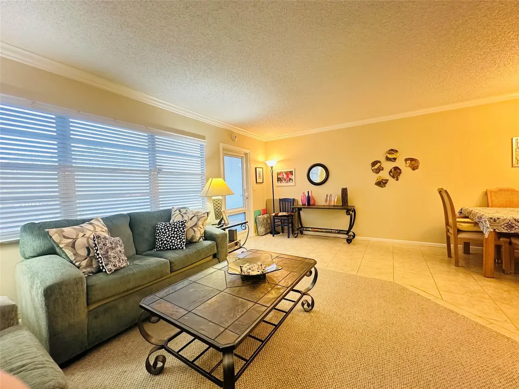 2007 Islewood D Deerfield Beach FL 33442