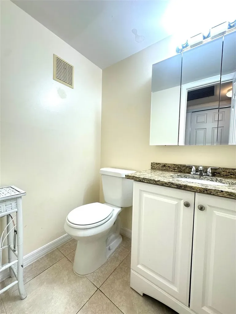 489 Tilford W Deerfield Beach FL 33442