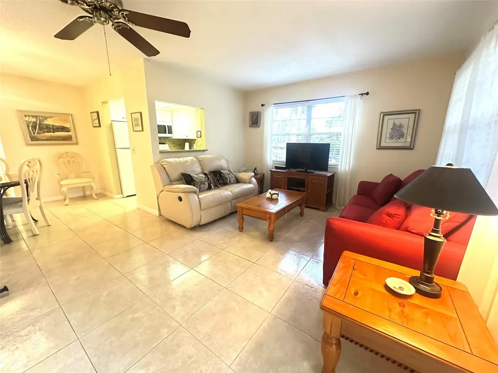 489 Tilford W Deerfield Beach FL 33442