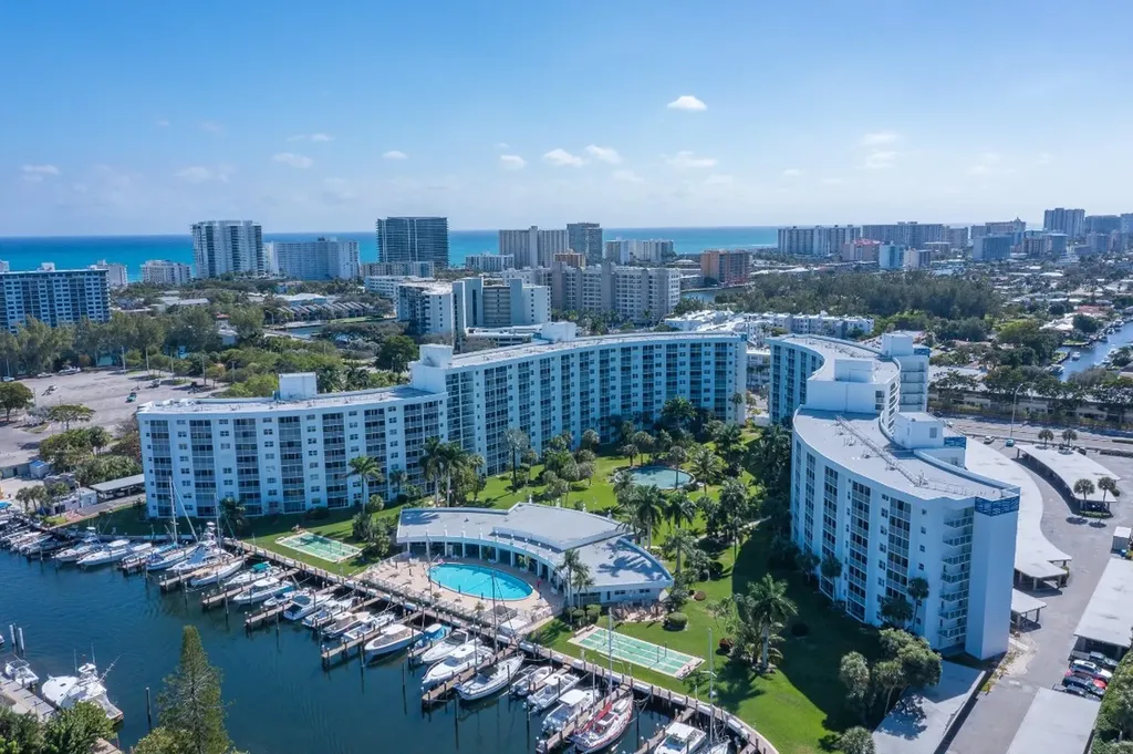 2731 NE 14th Street Causeway Pompano Beach FL 33062