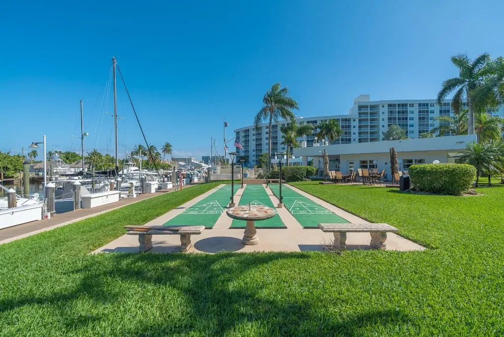 2731 NE 14th Street Causeway Pompano Beach FL 33062