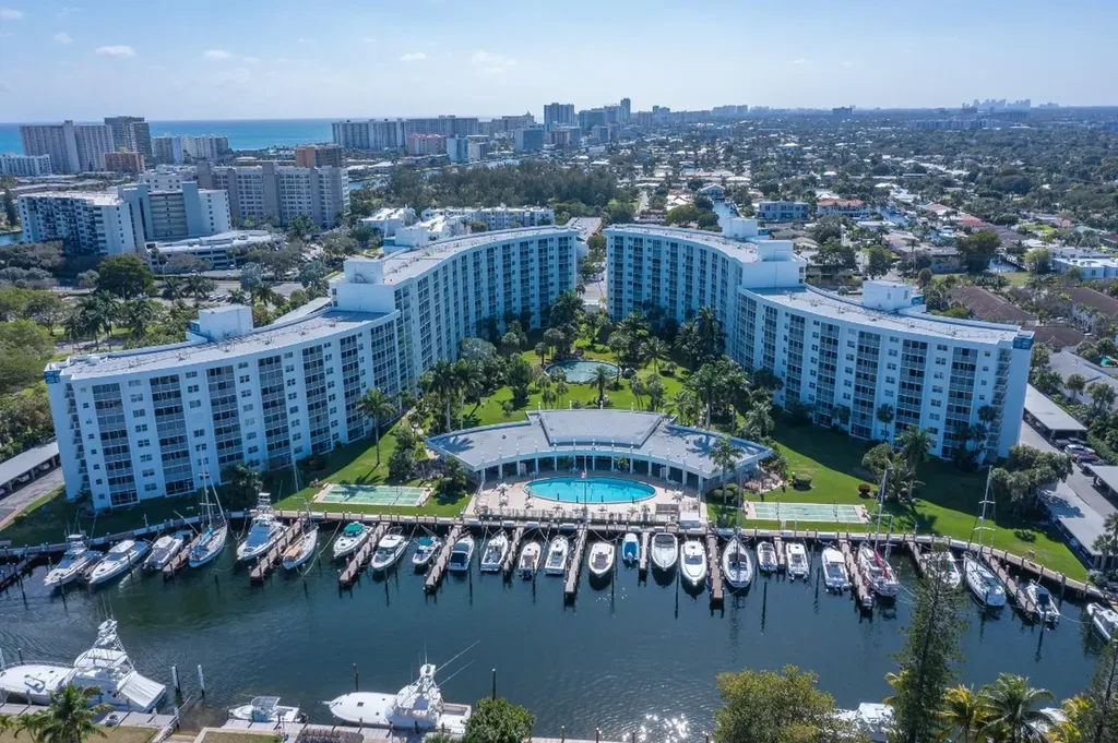 2731 NE 14th Street Causeway Pompano Beach FL 33062