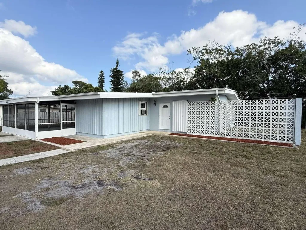 400 E Prima Vista Boulevard Port St Lucie FL 34983