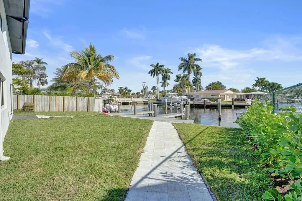840 SE 22nd Avenue Pompano Beach FL 33062
