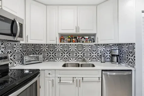 3910 Inverrary Boulevard Lauderhill FL 33319