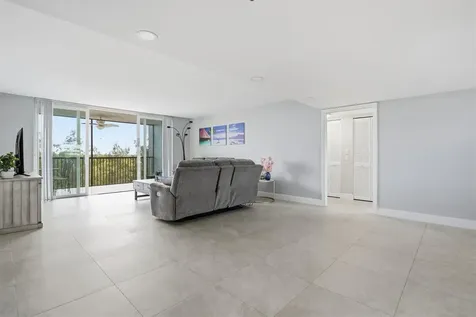 3910 Inverrary Boulevard Lauderhill FL 33319