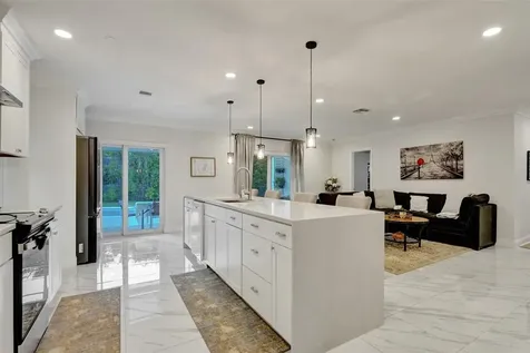 2400 NW 105th Terrace Coral Springs FL 33065