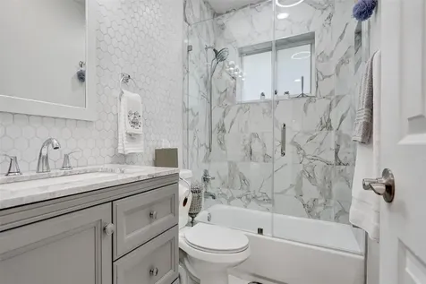 2400 NW 105th Terrace Coral Springs FL 33065