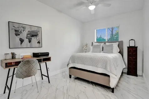 2400 NW 105th Terrace Coral Springs FL 33065