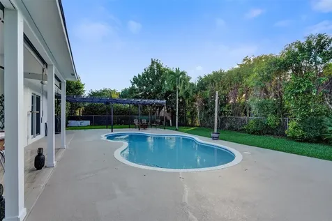 2400 NW 105th Terrace Coral Springs FL 33065