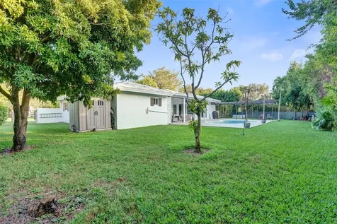 2400 NW 105th Terrace Coral Springs FL 33065