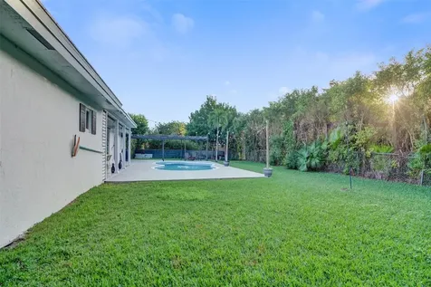 2400 NW 105th Terrace Coral Springs FL 33065