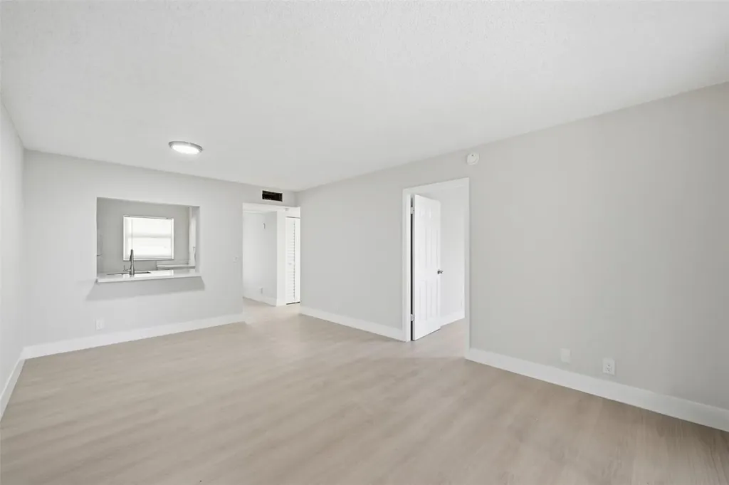 9430 Poinciana Place Davie FL 33324