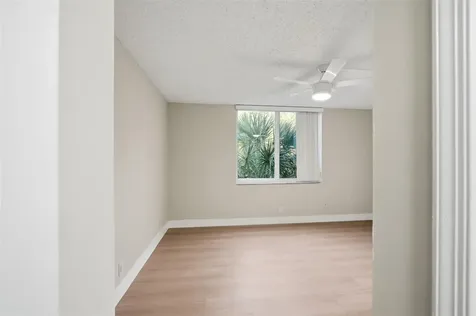 9430 Poinciana Place Davie FL 33324