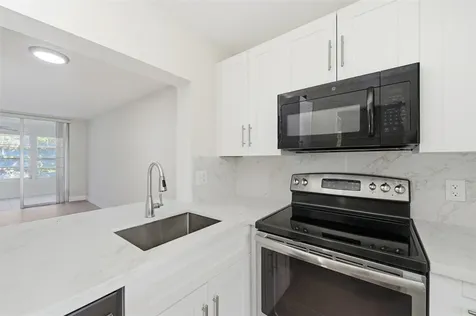 9430 Poinciana Place Davie FL 33324