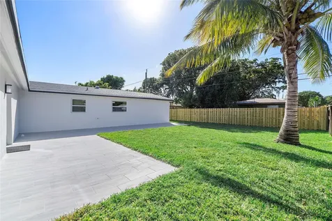 1411 NW 54th Terrace Lauderhill FL 33313