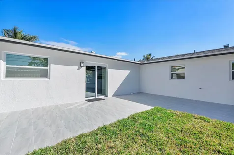 1411 NW 54th Terrace Lauderhill FL 33313