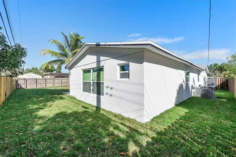 1411 NW 54th Terrace Lauderhill FL 33313