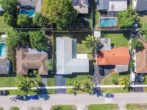 1411 NW 54th Terrace Lauderhill FL 33313