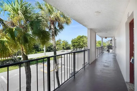2650 NW 49th Avenue Lauderdale Lakes FL 33313