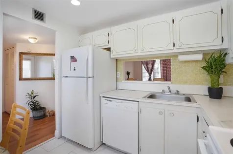 2650 NW 49th Avenue Lauderdale Lakes FL 33313