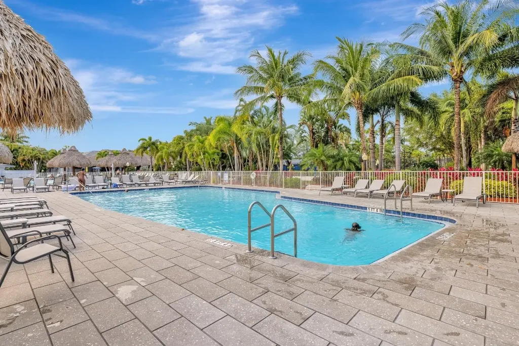 391 Sundial Circle Pompano Beach FL 33068