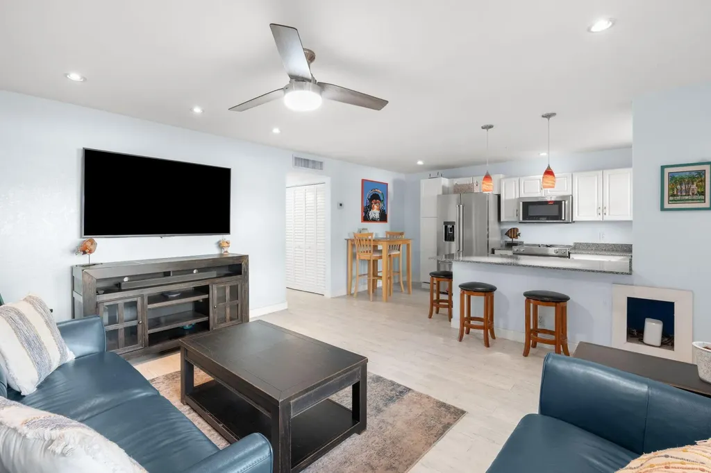 2860 NE 14th Street Causeway Pompano Beach FL 33062