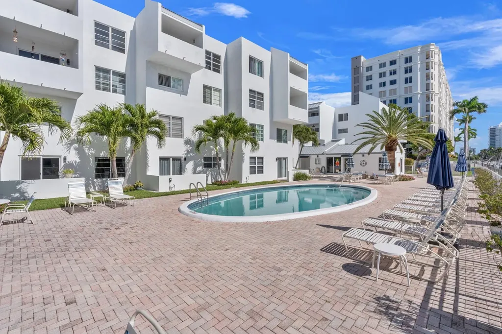 2860 NE 14th Street Causeway Pompano Beach FL 33062
