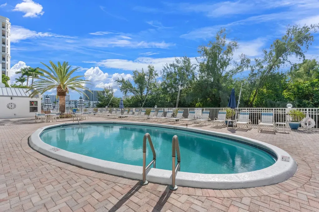 2860 NE 14th Street Causeway Pompano Beach FL 33062