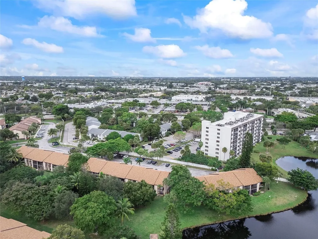 2289 SW 15th Street Deerfield Beach FL 33442