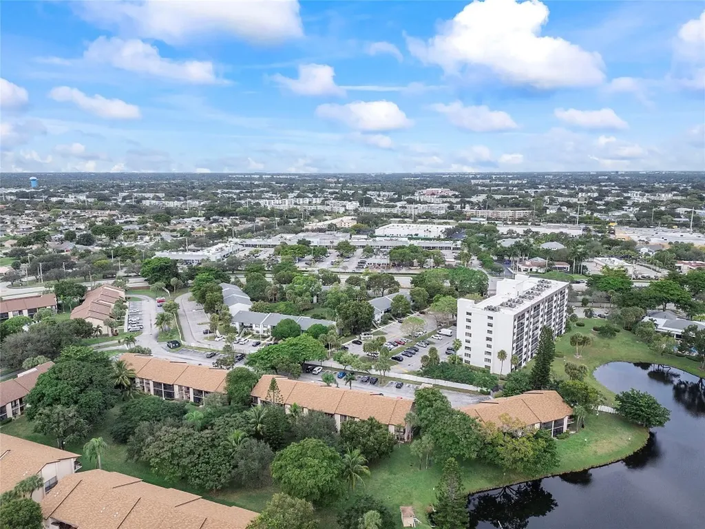 2289 SW 15th Street Deerfield Beach FL 33442