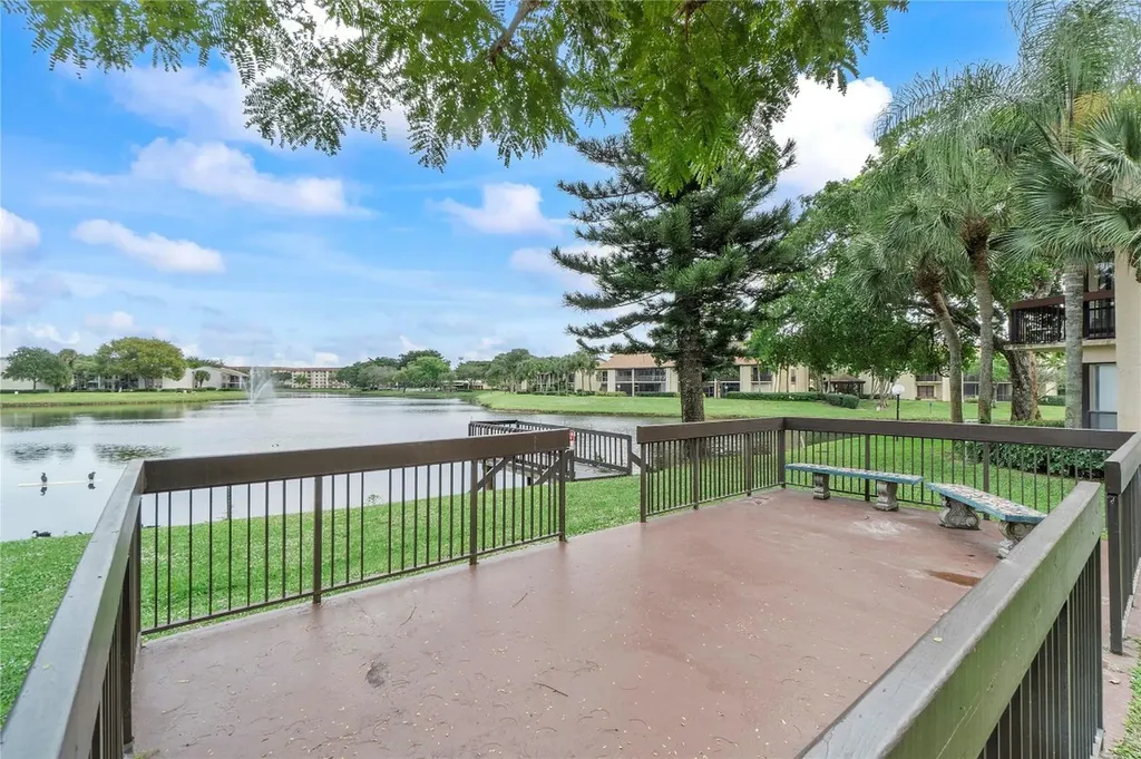 2289 SW 15th Street Deerfield Beach FL 33442