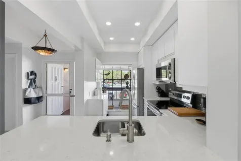 2289 SW 15th Street Deerfield Beach FL 33442