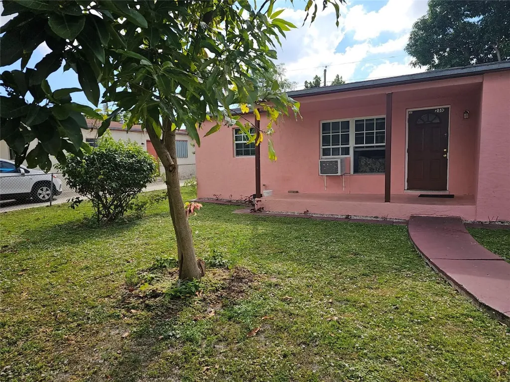 2510 NW 6 Street Pompano Beach FL 33069