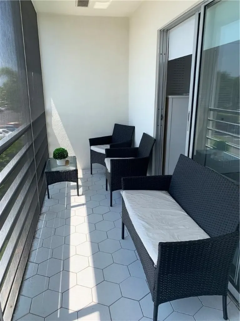 330 Mansfield H Boca Raton FL 33434