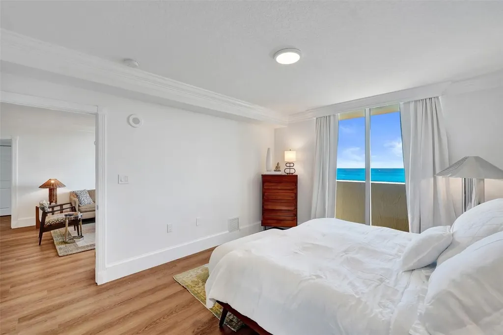 2011 N Ocean Boulevard Fort Lauderdale FL 33305